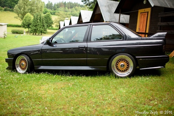 WQ4B3774